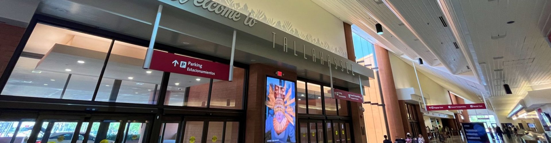 Tallahassee Regional Airport hotel and surroundings