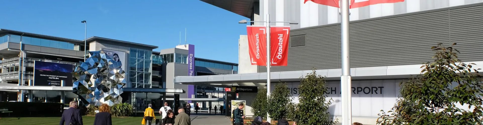 Christchurch Intl Airport vista at dusk