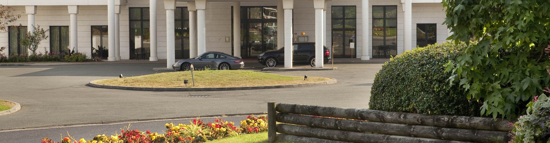 Charles de Gaulle Airport, FR