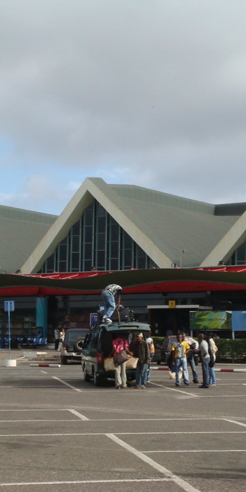Shuttle service at Ivato Airport hotel