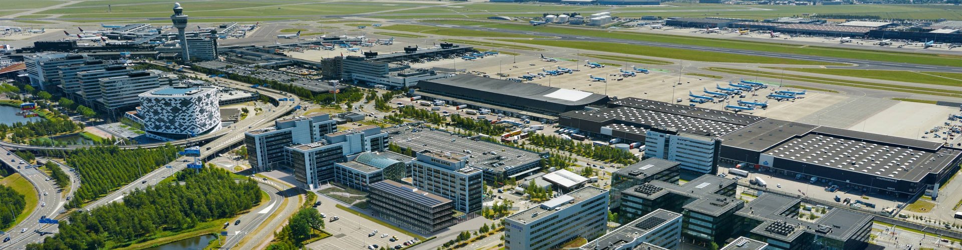 Schiphol Airport hotel shuttle bus