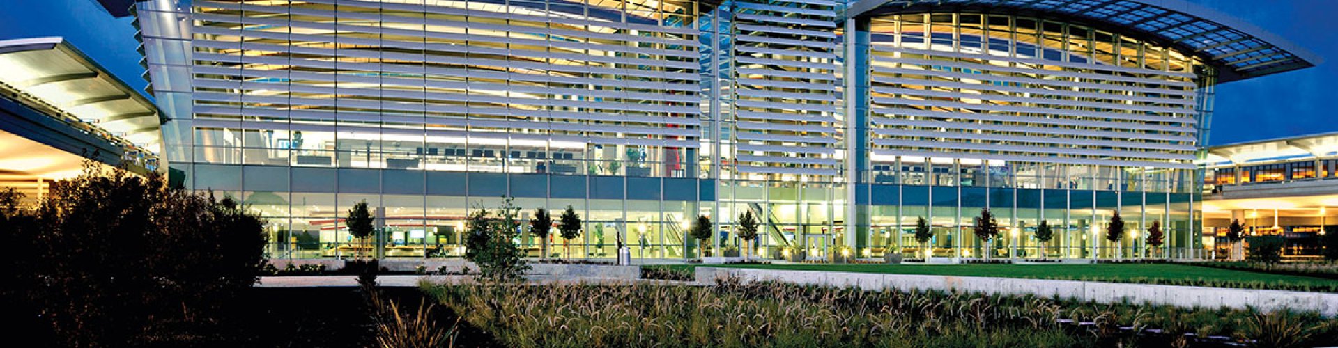 Sacramento Intl Airport Hotel Exterior View